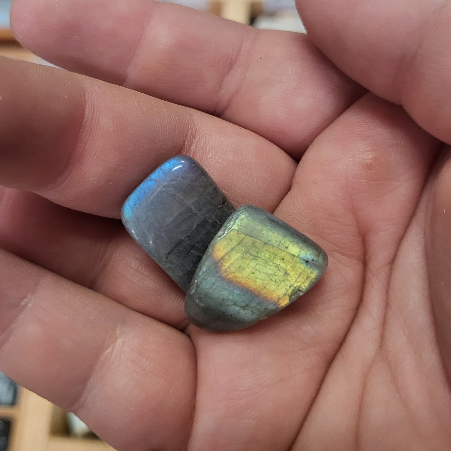 Labradorite tumbled stones