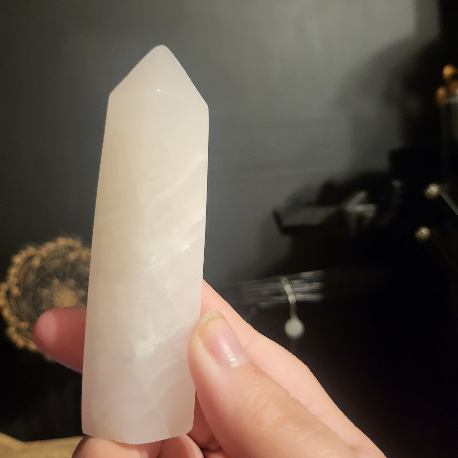 Mangano Calcite Tower