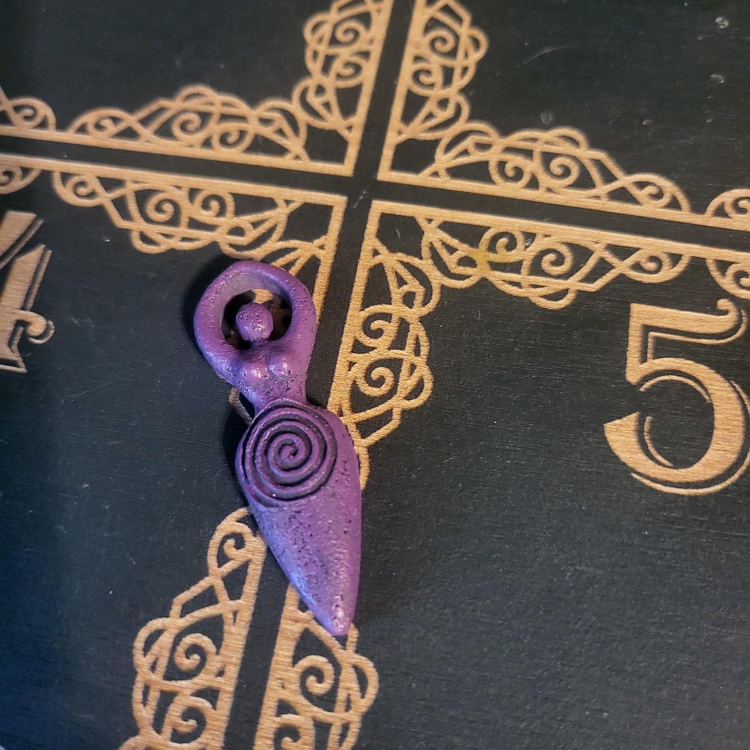 Mini Spiral Goddess