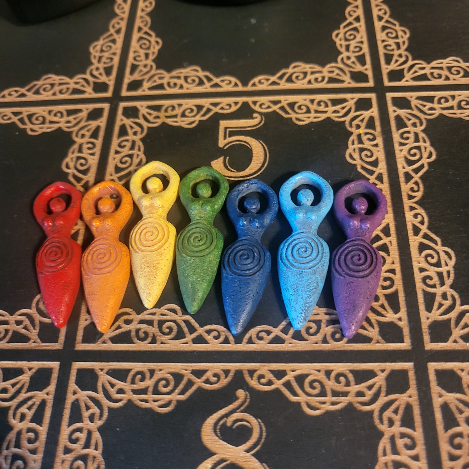 Mini Spiral Goddess