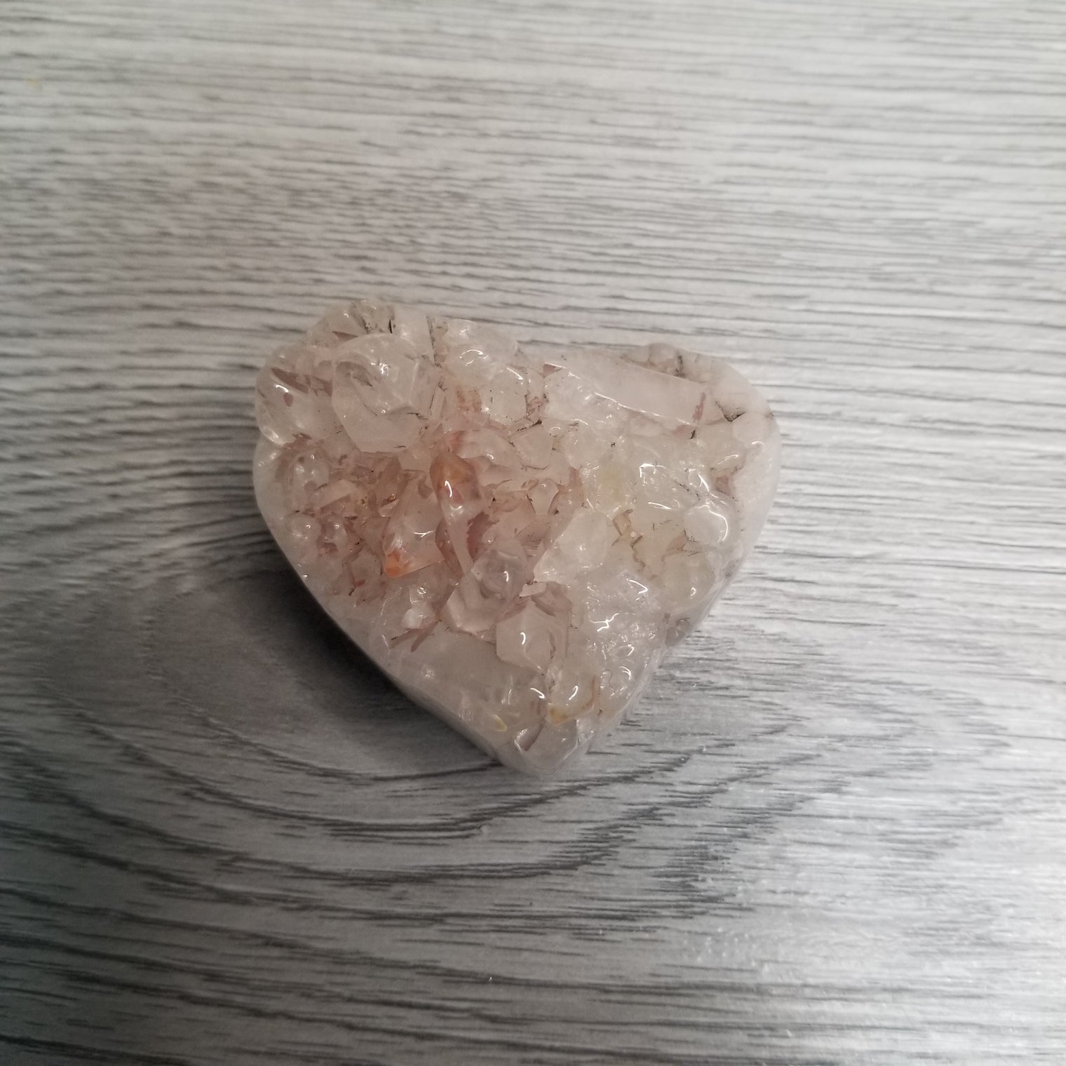 Quartz Heart Clusters