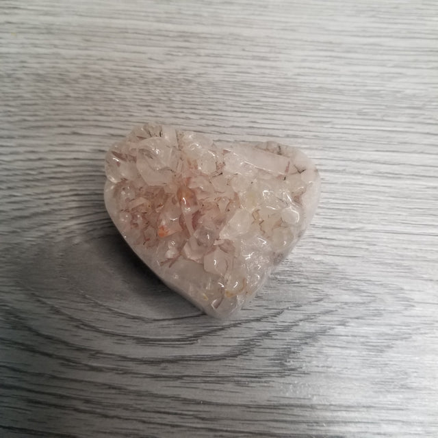 Quartz Heart Clusters