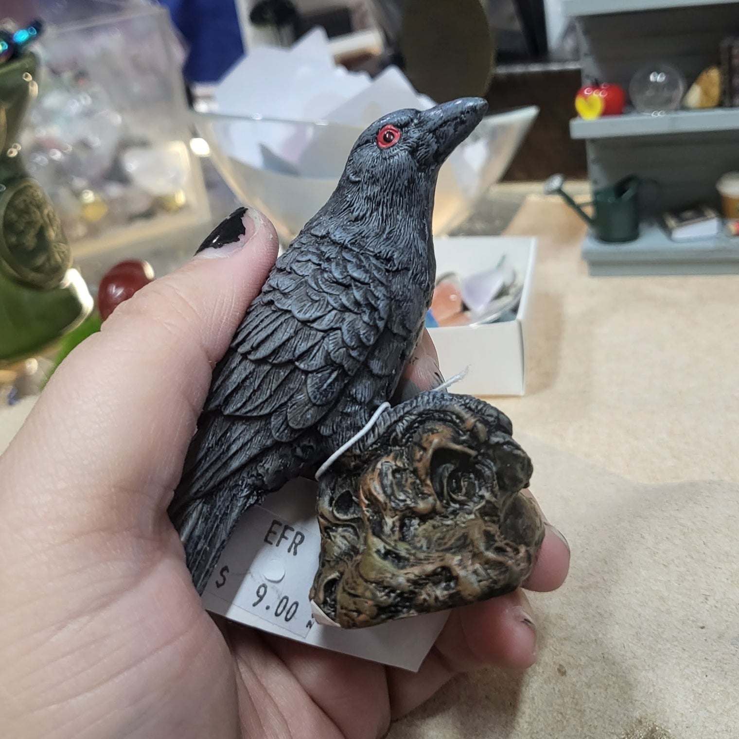 Small Polyresin Ravens
