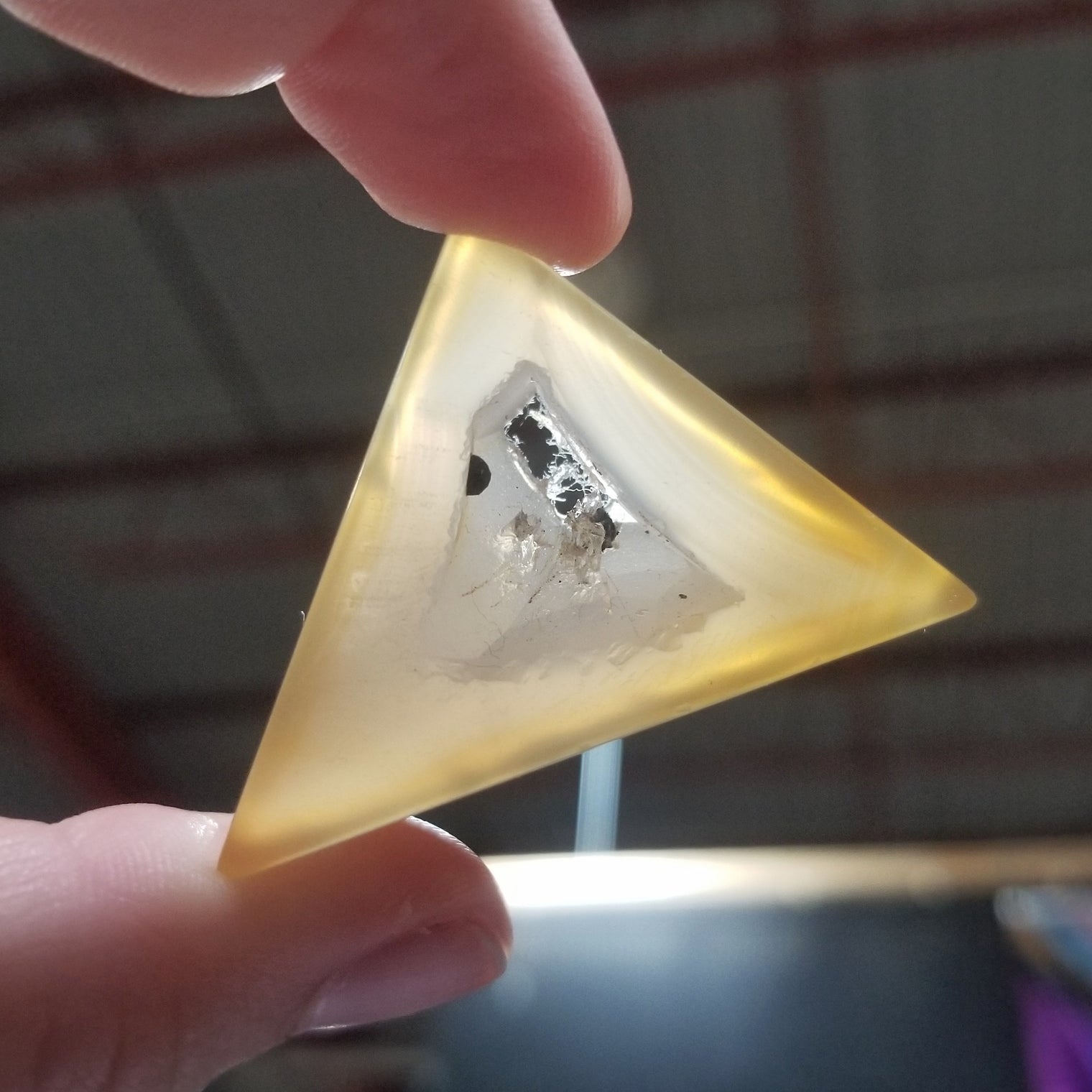 Unique Carnelian Triangle