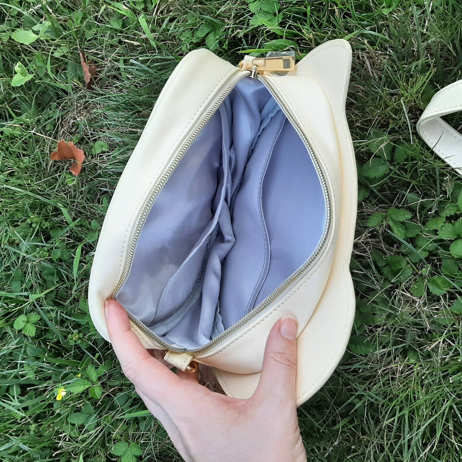 Chickadee Ita Crossbody Purse