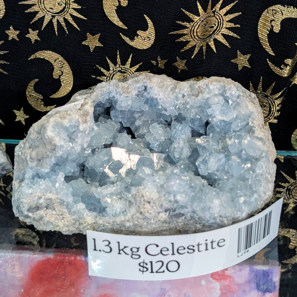 1.3 kg Celestite Geode