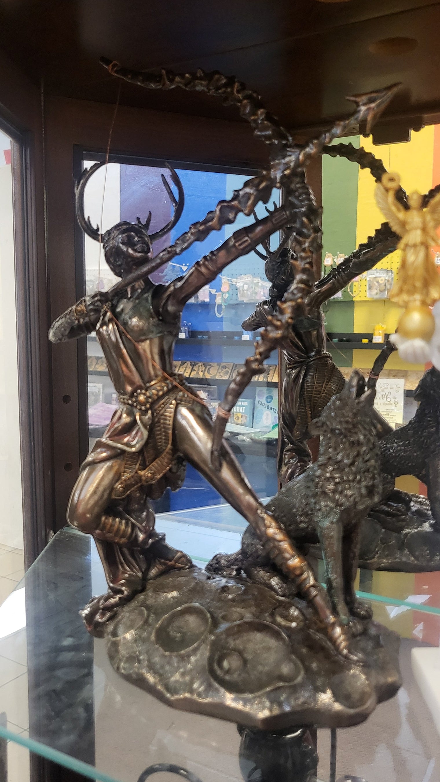 Artemis statuette