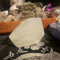 Pistachio Calcite Freeform