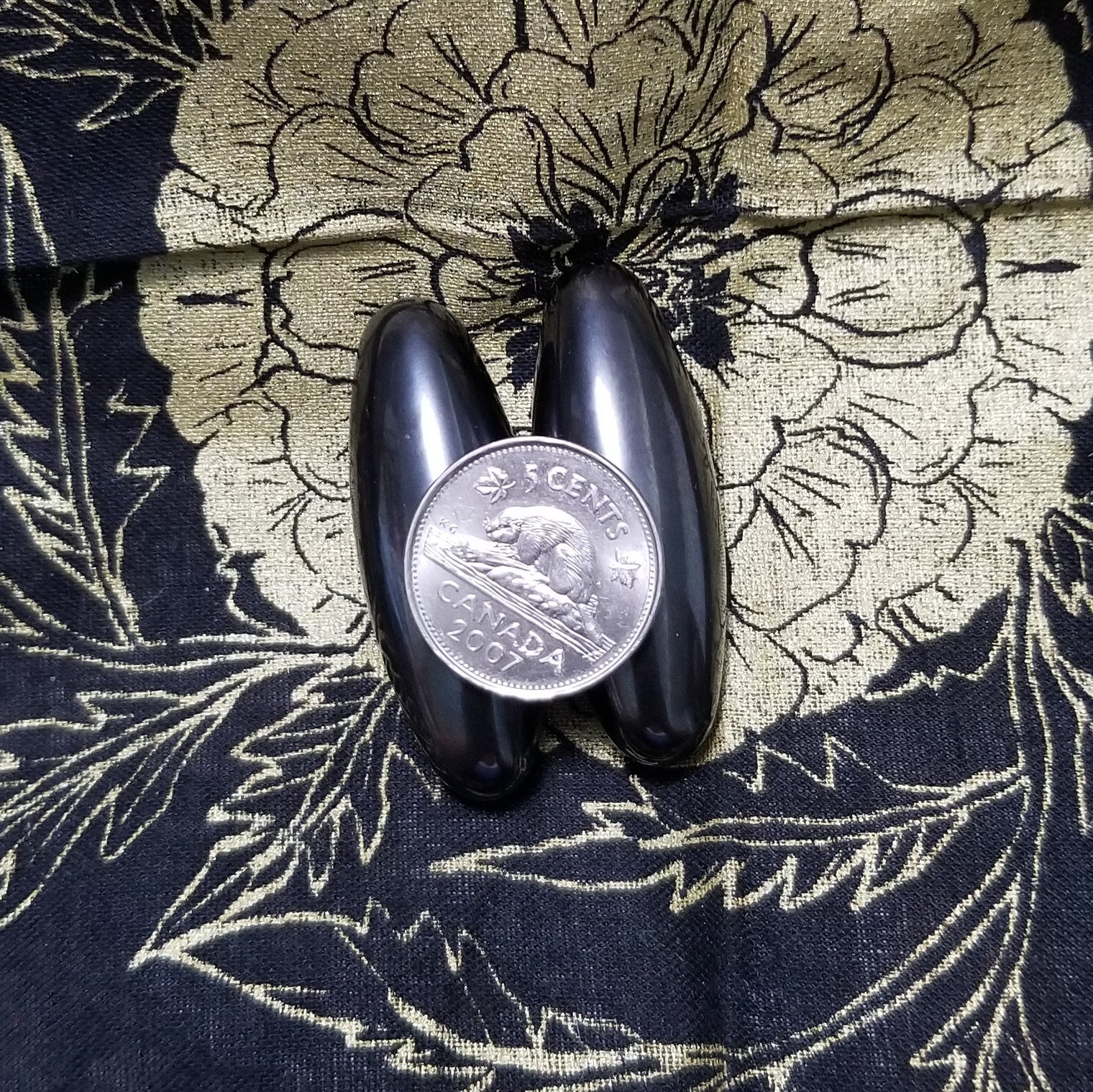 Magnetic Singing Hematine