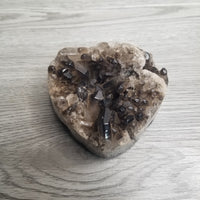 Quartz Heart Clusters